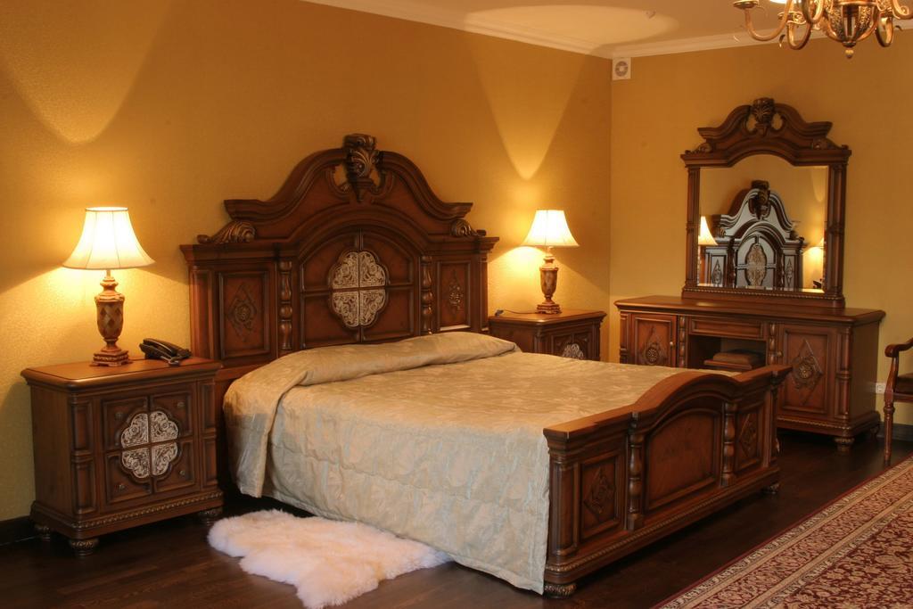 Merey Hotel Karagandy Cameră foto